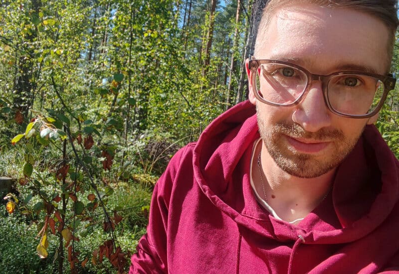 ResIT:n yrittäjä auttaa tietokoneongelmissa Ilmajoella