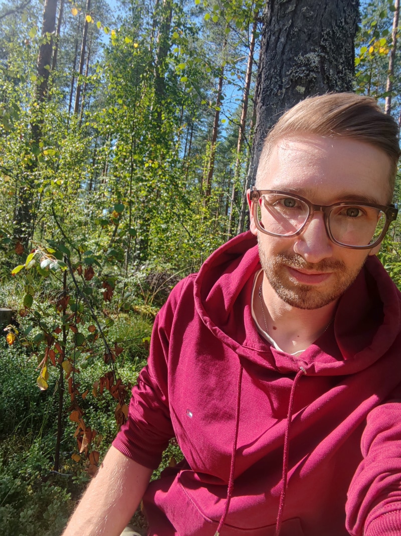 ResIT:n yrittäjä auttaa tietokoneongelmissa Ilmajoella